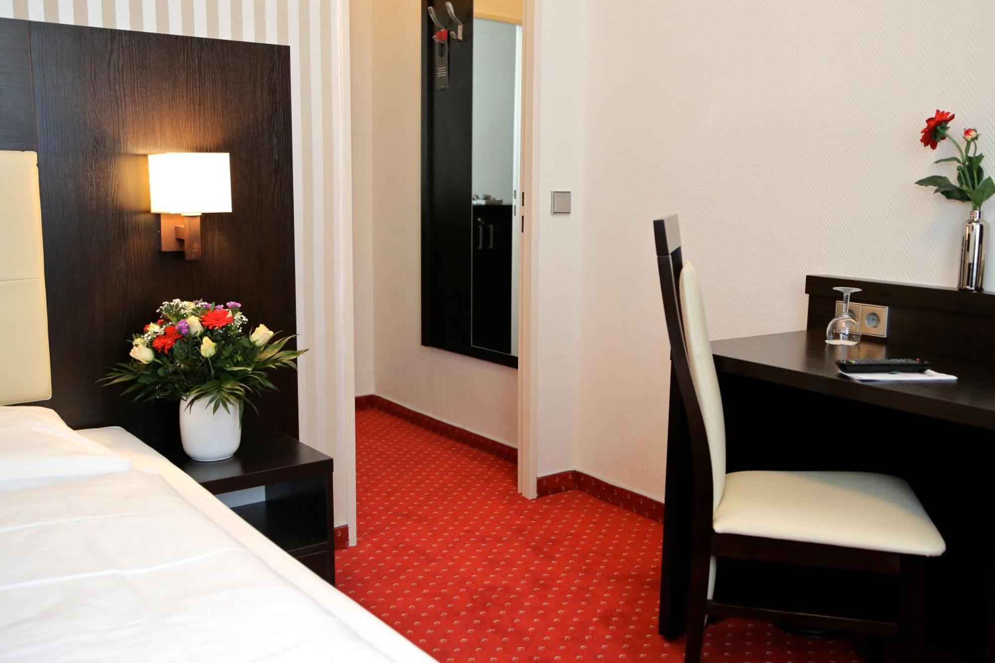 Hotel Herbst เบอร์ลิน ภายนอก รูปภาพ